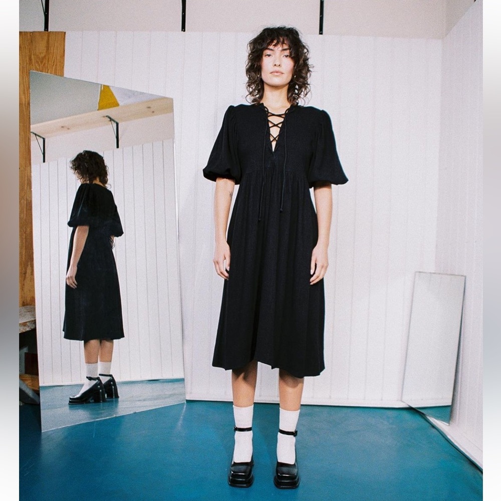 ISO fashion brand company wench dress in black